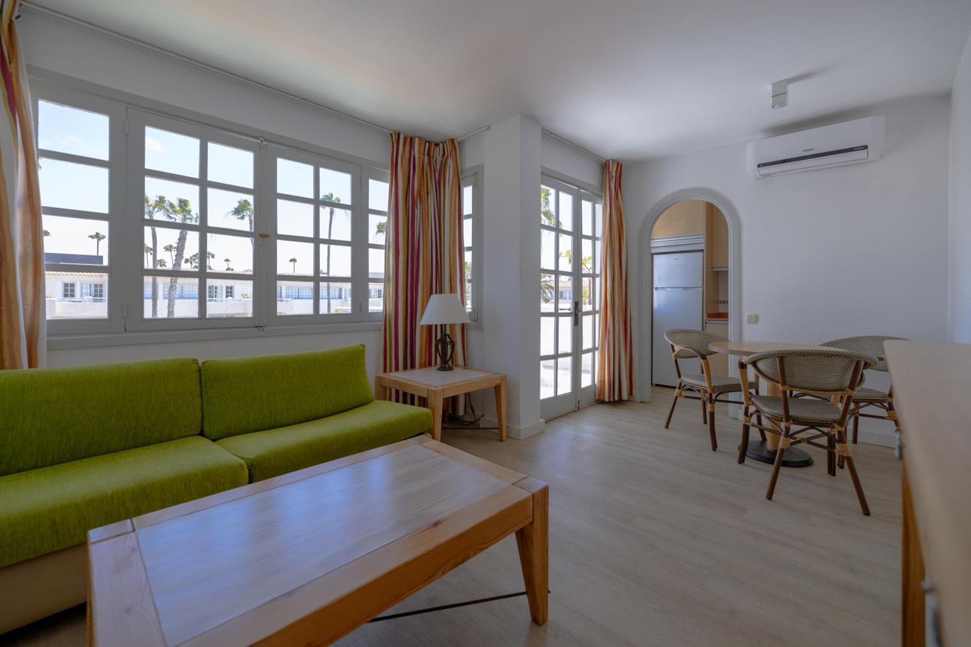 كوراليهو Fuentepark Apartments المظهر الخارجي الصورة